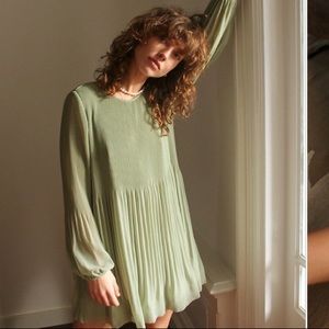 Aritzia Wilfred Daydreamer mini dress XS sage frost green
